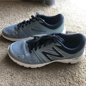 New Balance men’s running shoes/gray-blue/size 9